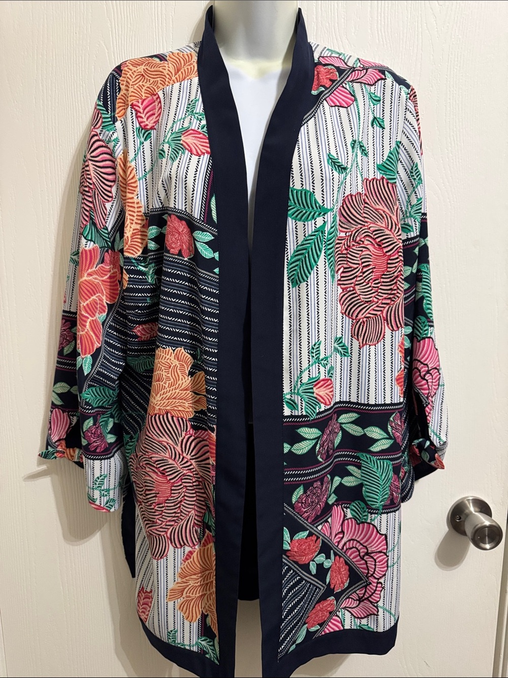 Chico’s Open Front Kimono Cardigan Topper Jacket Vibrant Floral Stripe 3 XL Fall
